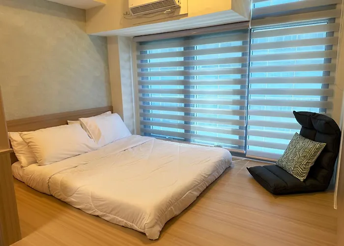 Cozy In Eastwood, Quezon - Pool, Wifi, Netflix *