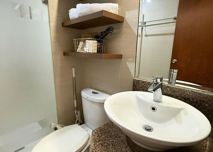 Cozy In Eastwood, Quezon - Pool, Wifi, Netflix Apartamento Manila