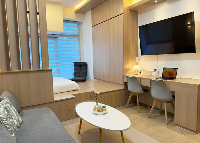 Cozy In Eastwood, Quezon - Pool, Wifi, Netflix Manila