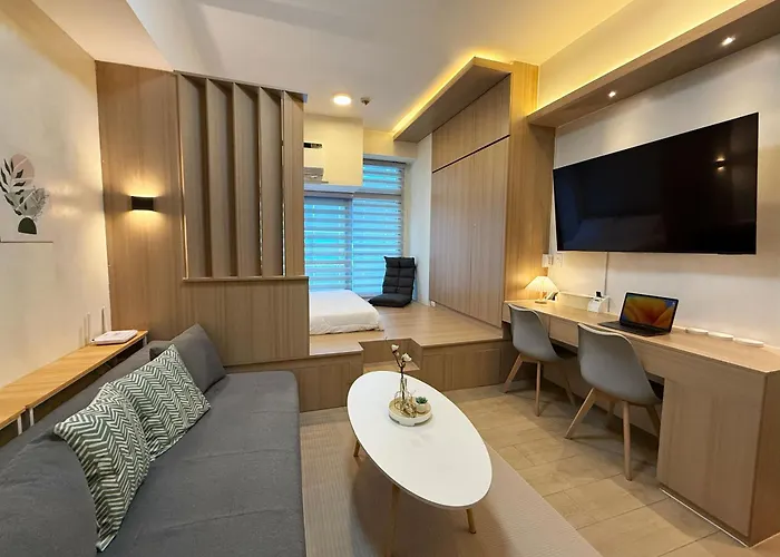 Cozy In Eastwood, Quezon - Pool, Wifi, Netflix